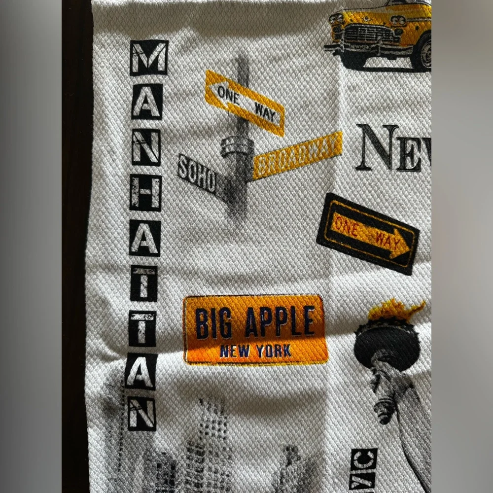 New York kitchen towel NYC Statue of Liberty Route 66 Manhattan Big Apple